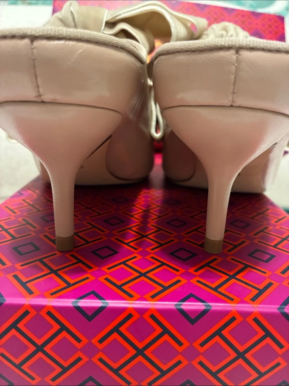 Tory Burch Blush Beige Bow Pointed-Toe Mules size 6M